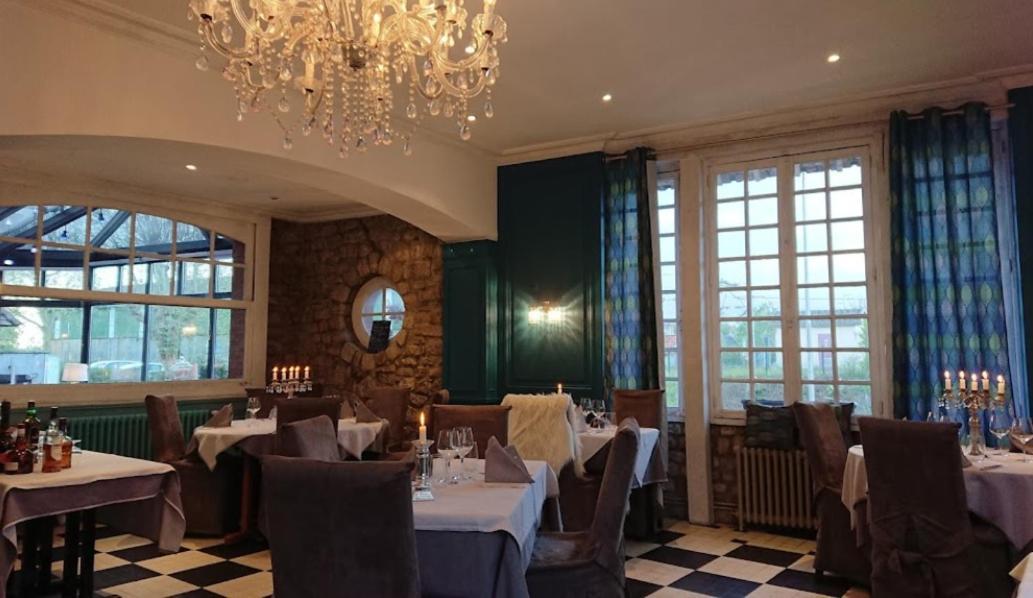 Logis Hotel Restaurant L'Auberge Normande Καραντάν Εξωτερικό φωτογραφία
