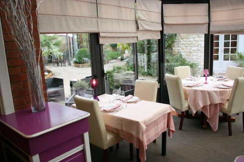 Logis Hotel Restaurant L'Auberge Normande Καραντάν Εξωτερικό φωτογραφία